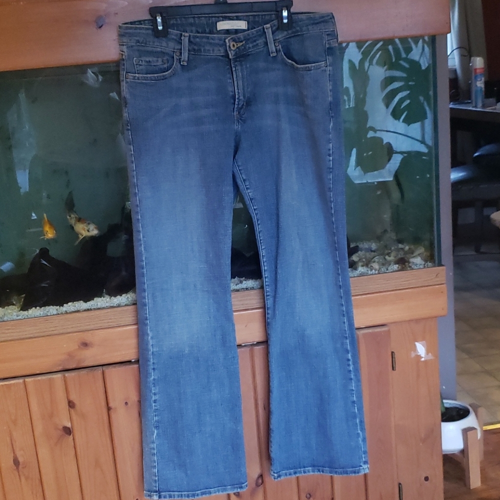 Levi's Low Boot Cut Jeans